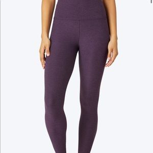 Beyond Yoga Spacedye leggings.